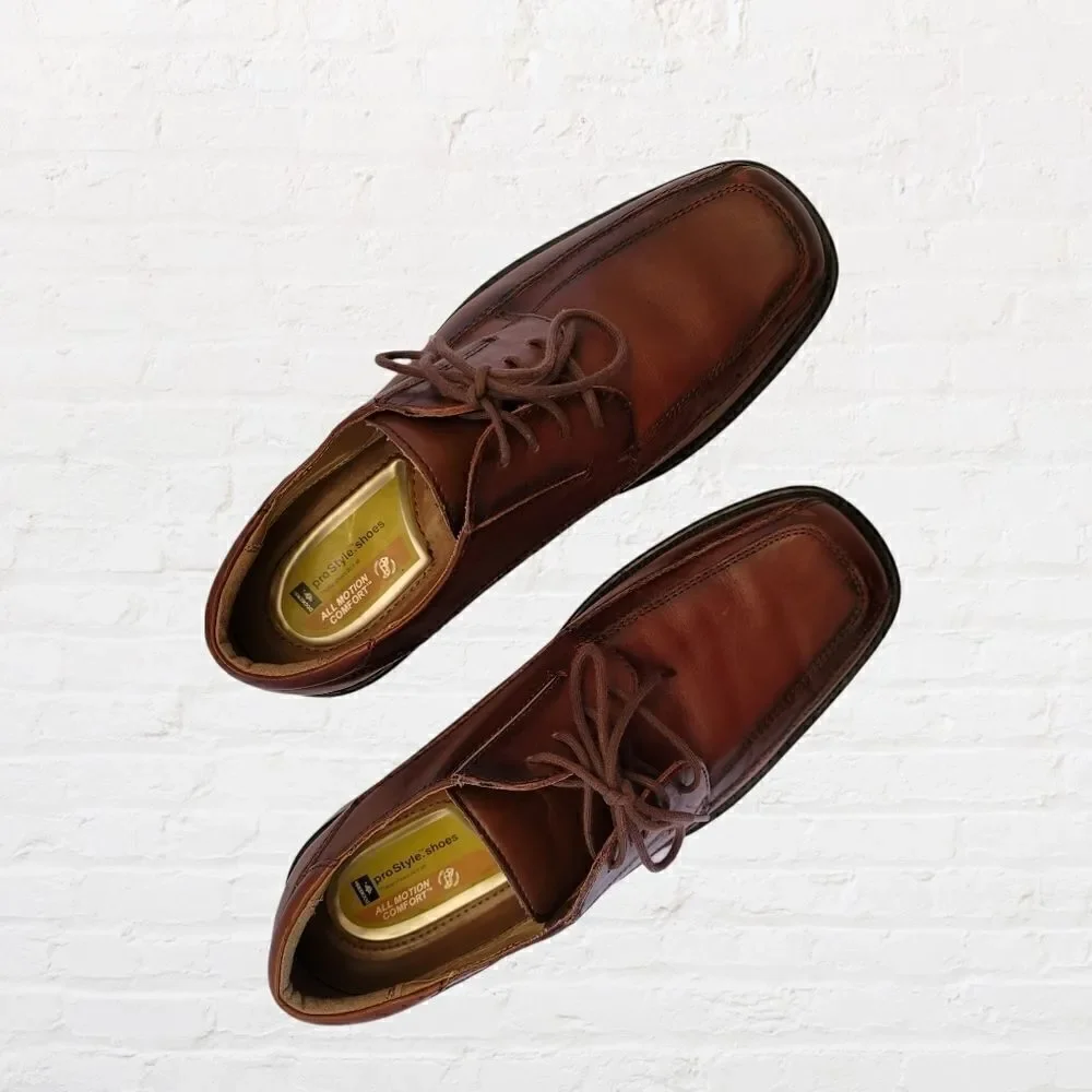 Dockers Men's Size 10 Brown Leather Square Toe Oxfords with Comfort Heels